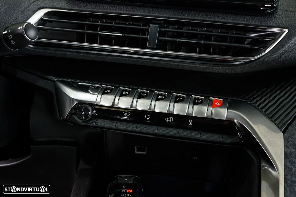 Peugeot 3008 - 16