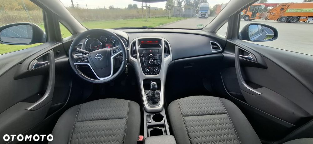 Opel Astra - 9