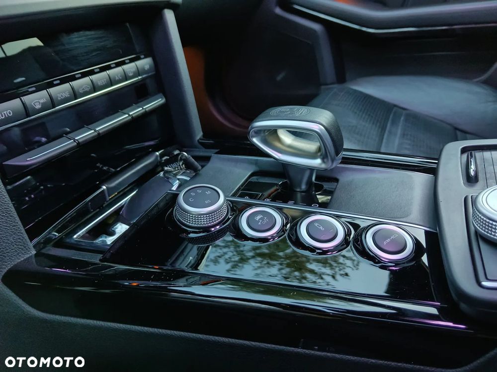 Mercedes-Benz Klasa E - 20