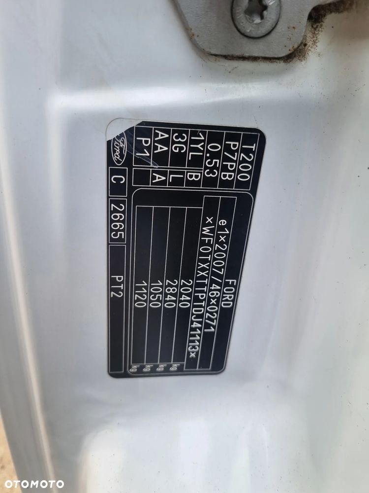 Ford Transit Connect - 12