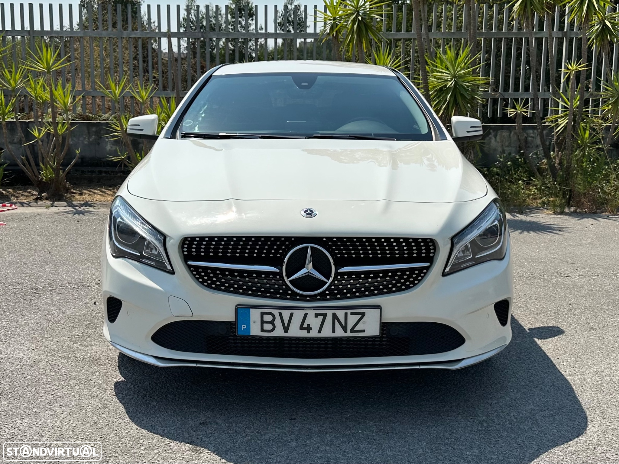 Mercedes-Benz CLA 180 Shooting Brake d 7G-DCT Urban - 3