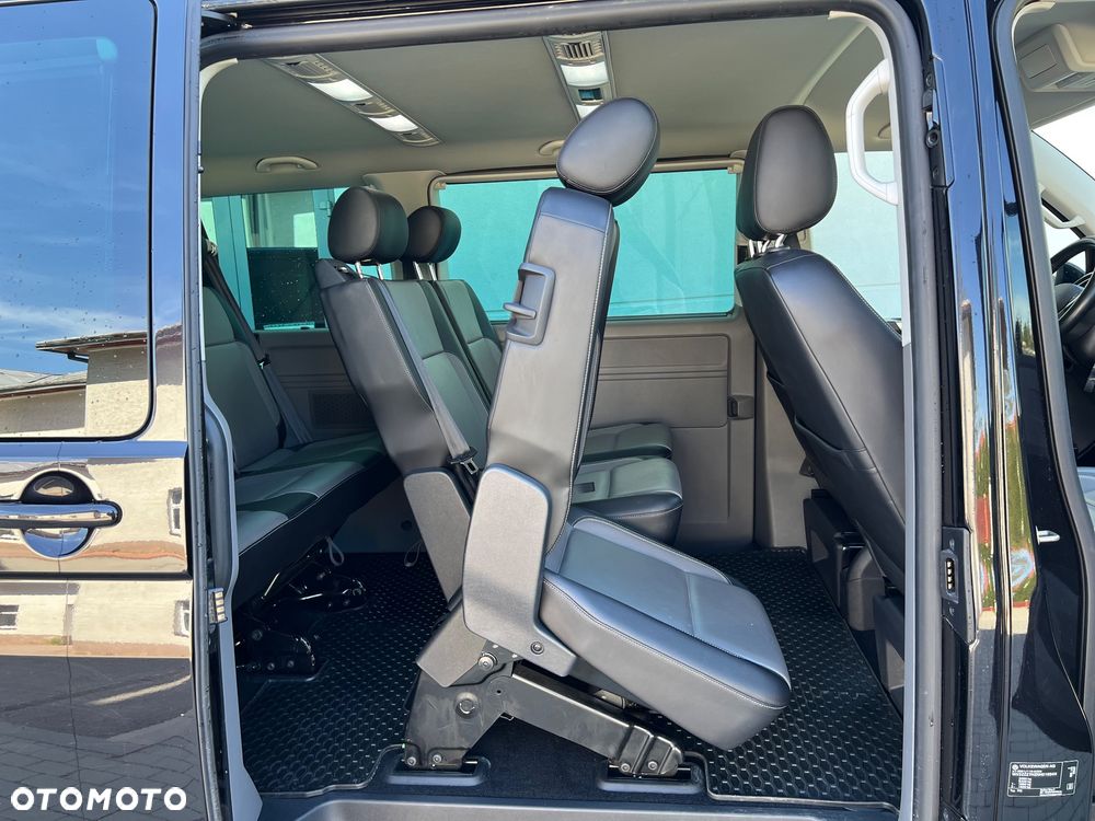 Volkswagen Caravelle - 22