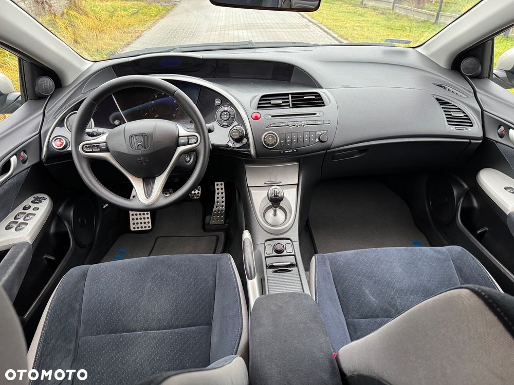 Honda Civic 1.4 i-VTEC Sport - 12