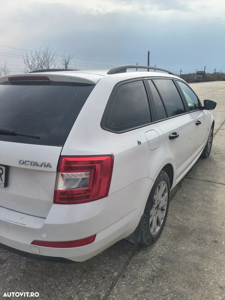 Skoda Octavia 1.6 TDI Active - 2