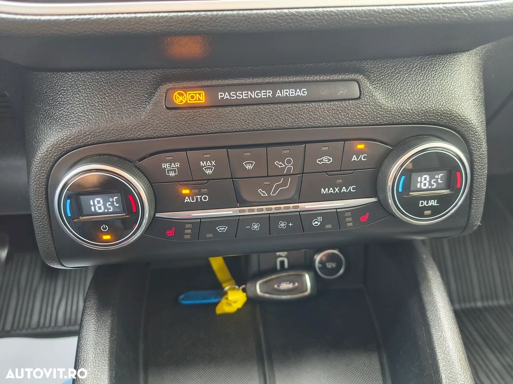 Ford Focus - 11