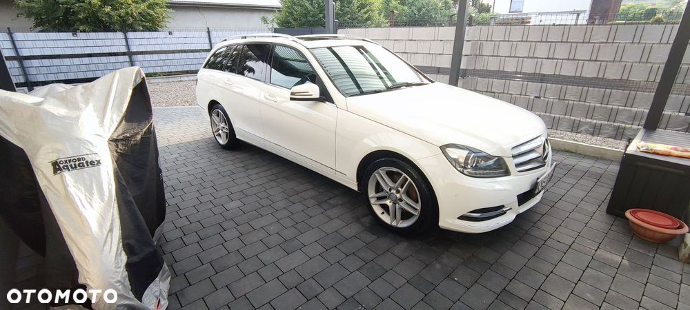 Mercedes-Benz Klasa C 220 CDI 4Matic 7G-TRONIC Avantgarde Edition - 22