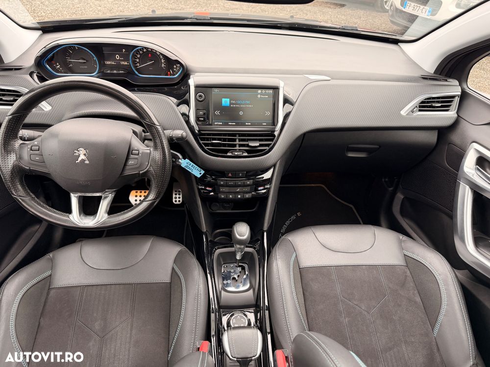 Peugeot 2008 PureTech 110 GPF Stop&Start EAT6 Crossway - 11