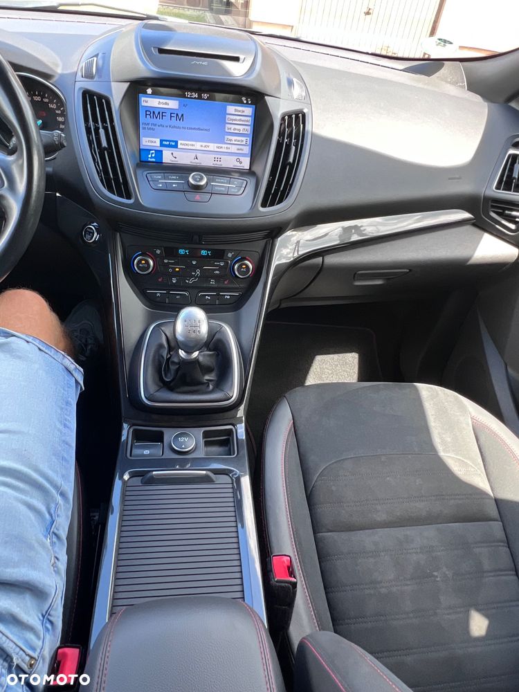 Ford Kuga 2.0 TDCi AWD ST-Line - 28