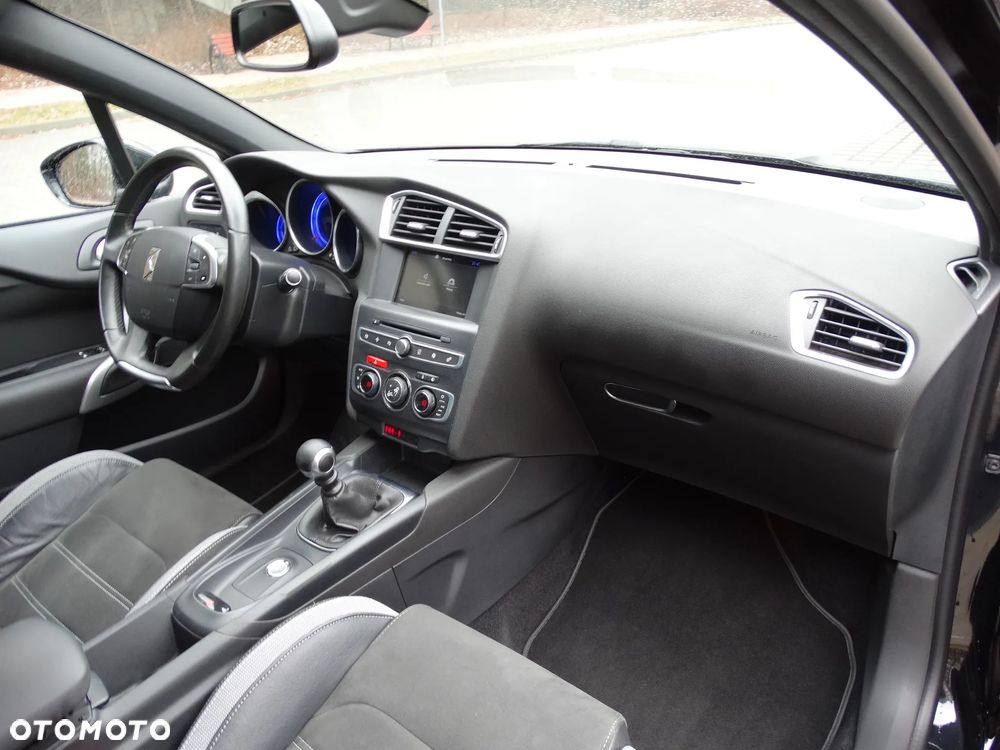 Citroën DS4 PureTech 130 Stop&Start SoChic - 36