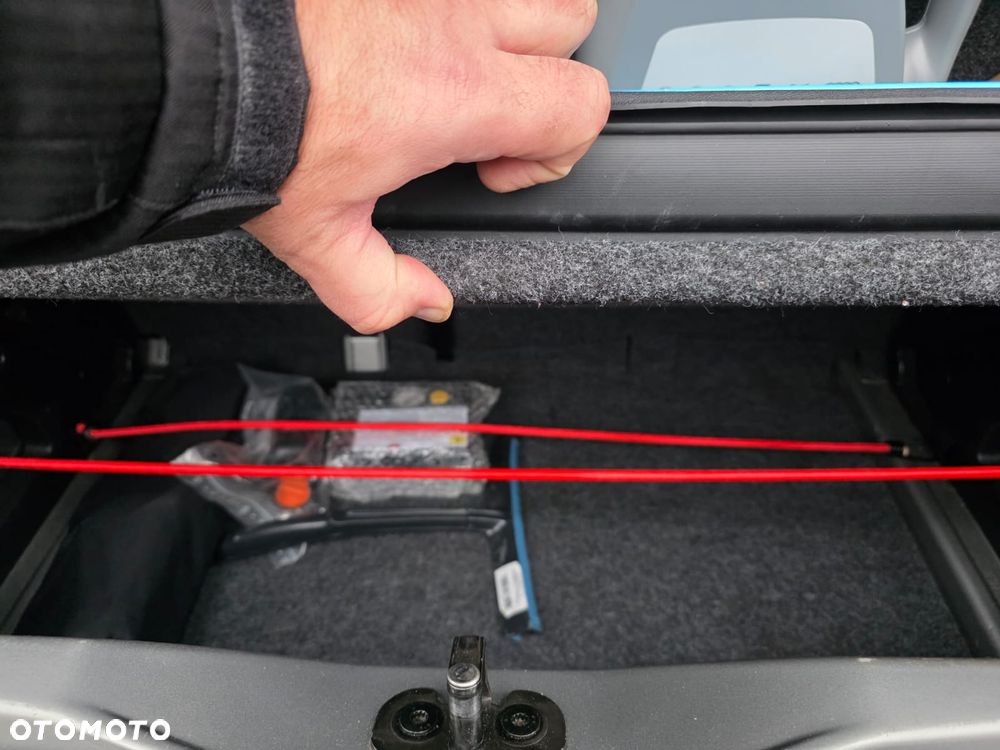 Volkswagen up! move - 19