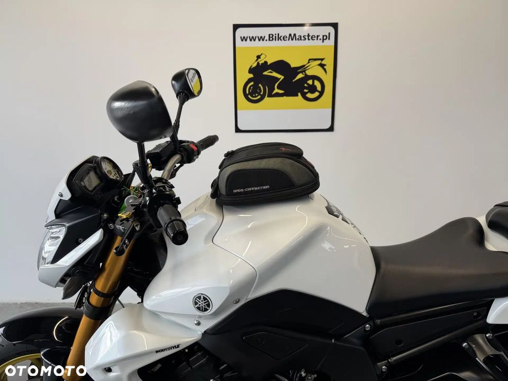 Yamaha FZ8 - 20