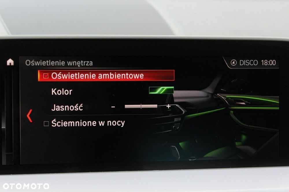 BMW X3 sDrive18d mHEV - 32