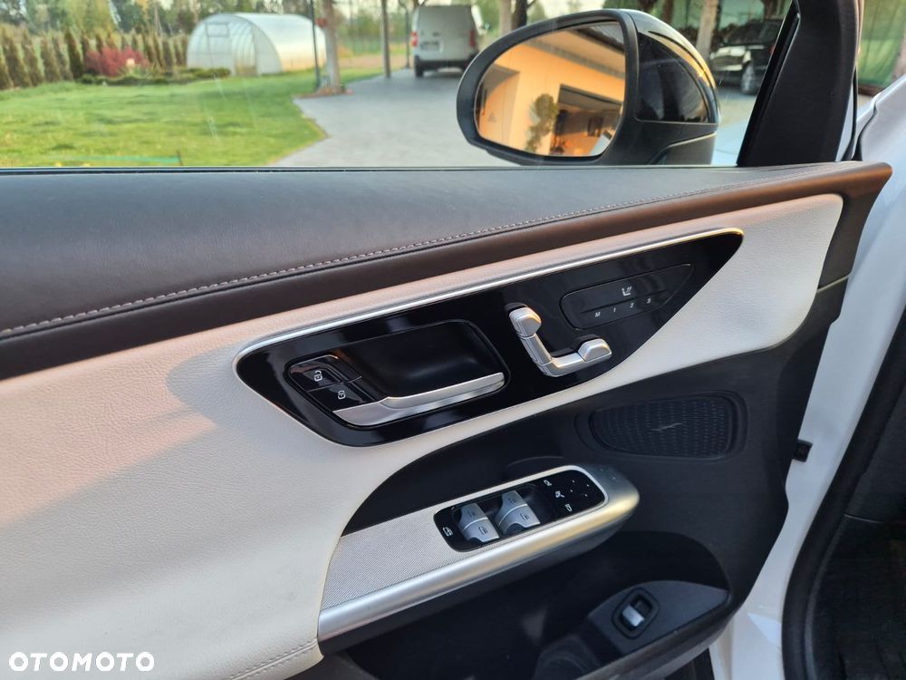 Mercedes-Benz GLC 220 d mHEV 4-Matic AMG Line - 13
