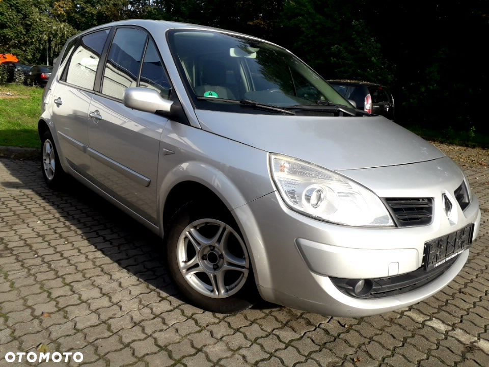 Renault Scenic 1.6 16V Confort Expression - 23