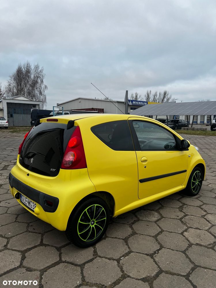 Peugeot 107 1.0 Happy - 8