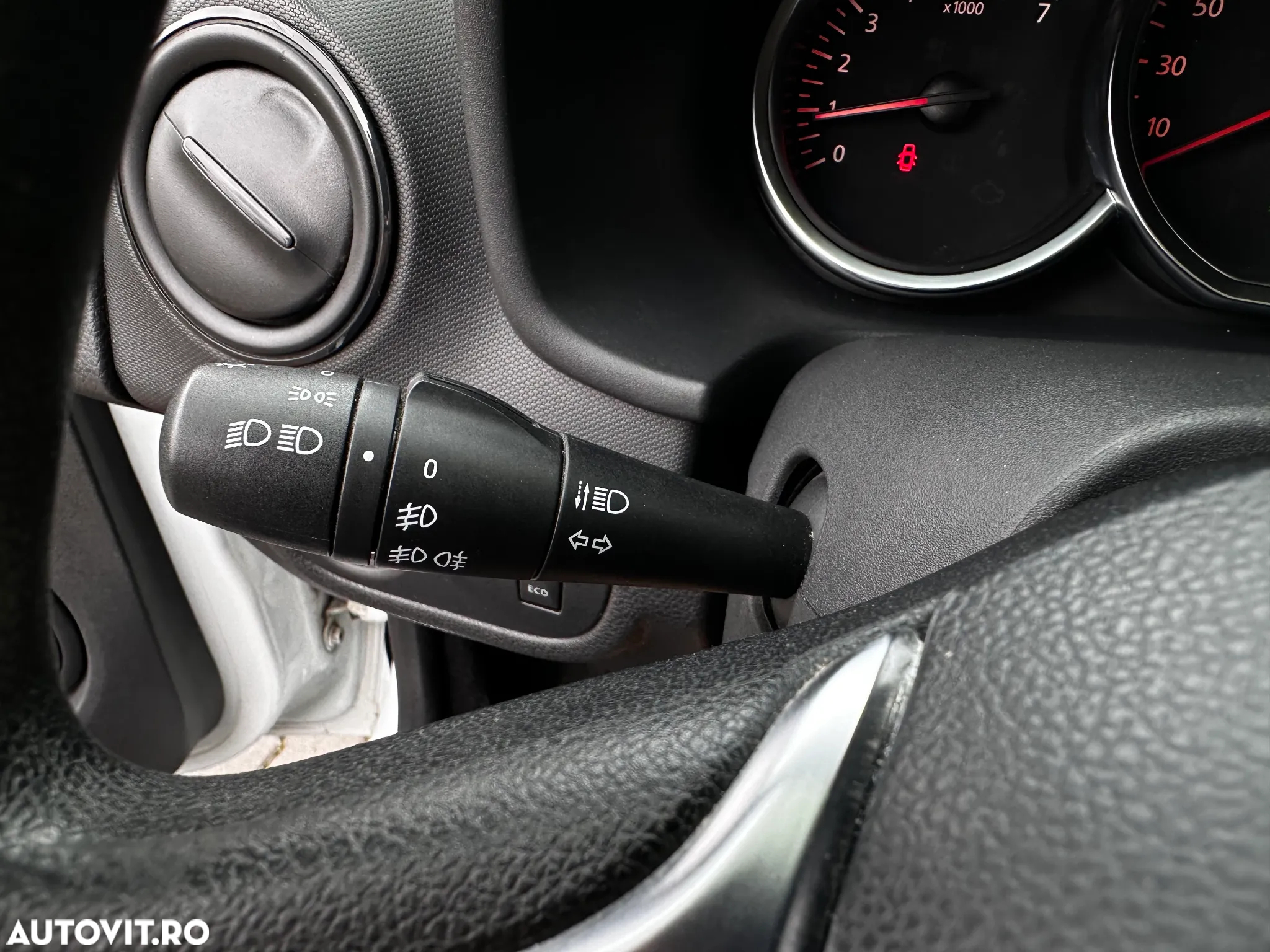 Dacia Logan 0.9 TCe Ambiance - 21