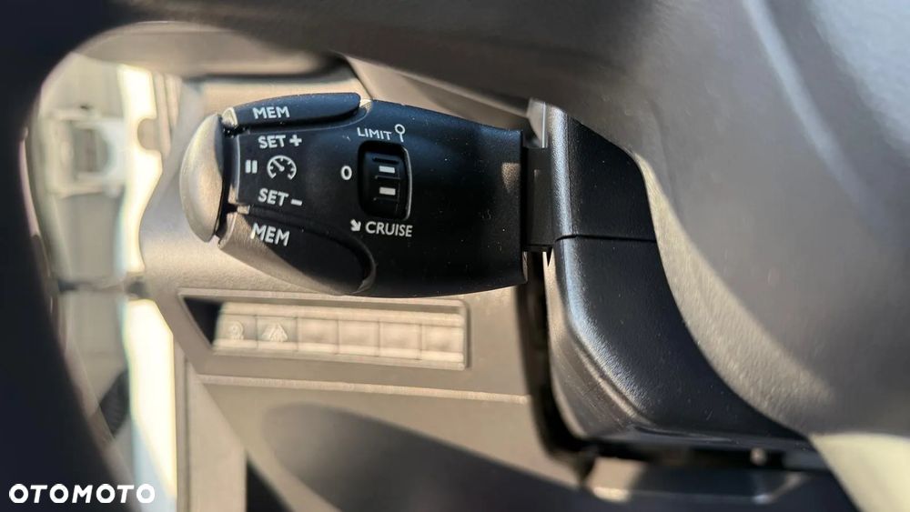 Toyota Proace City Verso Long 1.5 D-4D Family - 12