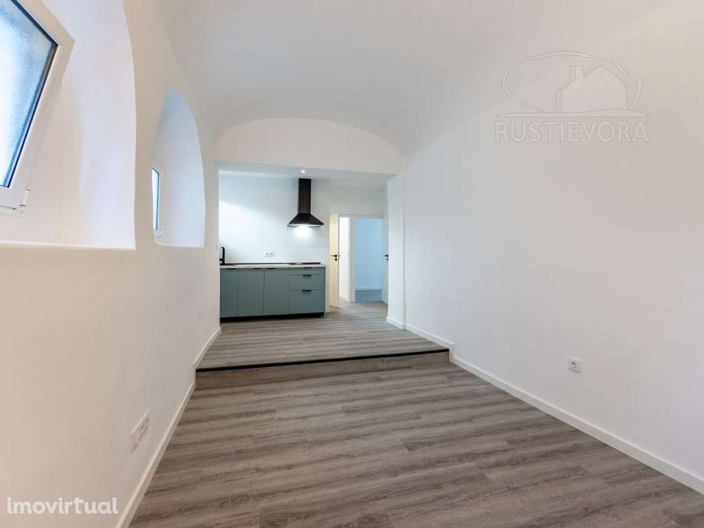 Apartamento de 1º andar com 3 assoalhadas e terraço - Grande imagem: 4/15