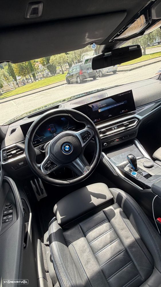 BMW i4 - 15