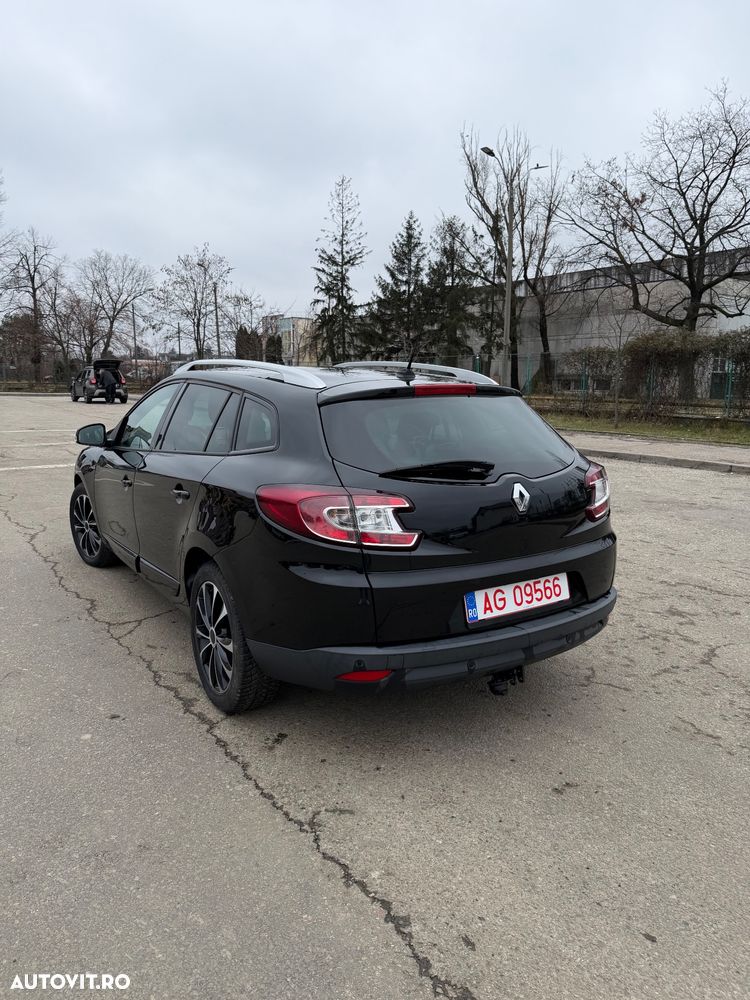 Renault Megane ENERGY dCi 110 Start & Stop Bose Edition - 9