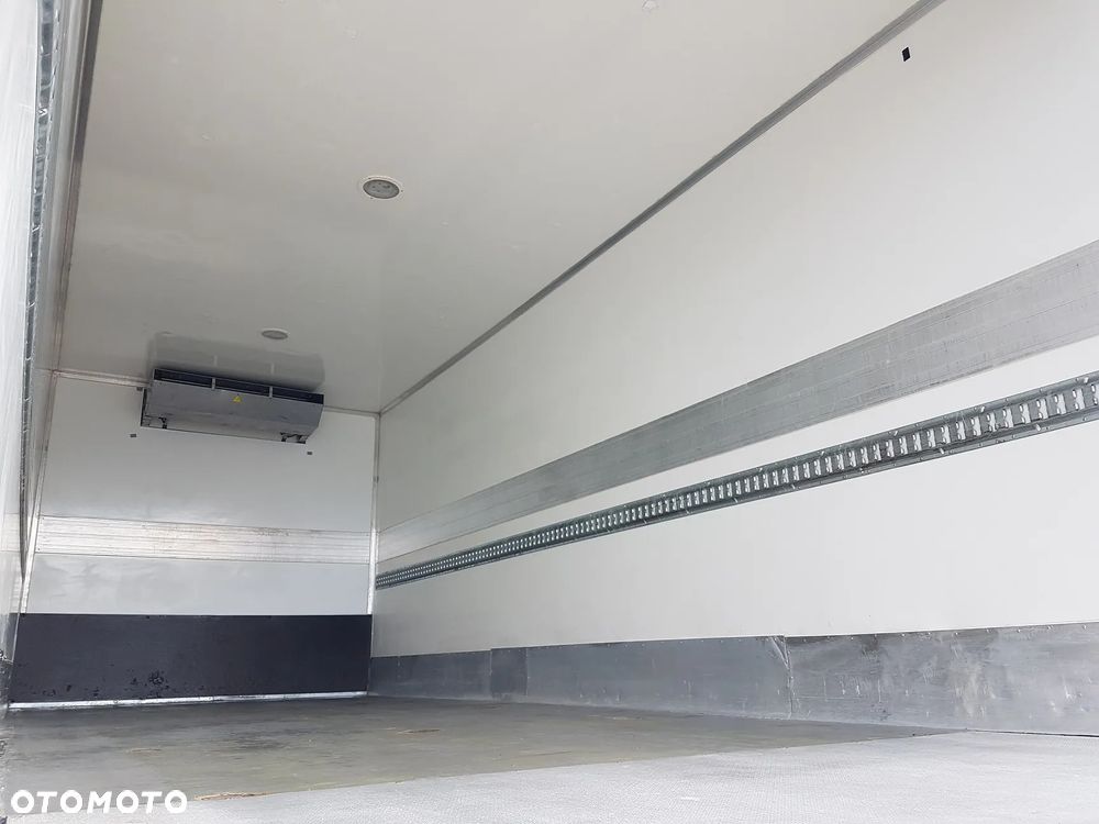 DAF 16T LF 230 WINDA CHŁODNIA 16EP 6,60x2,48x2,39 KLIMA IZOTERMA MROŹNIA - 22