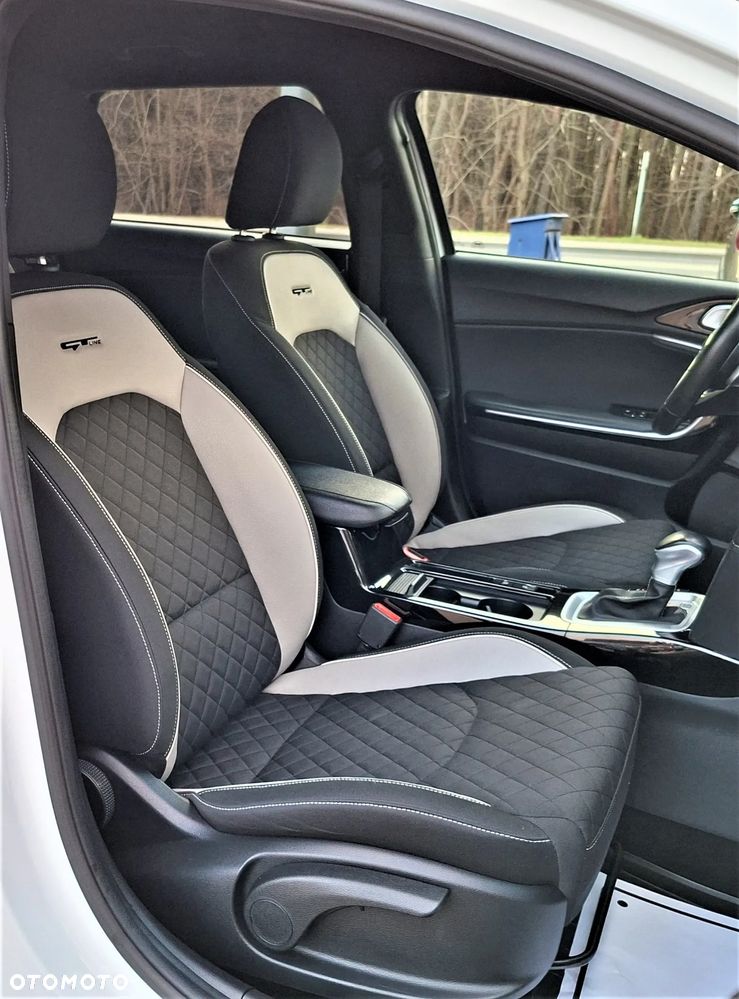 Kia Ceed 1.5 T-GDI DCT7 OPF GT Line - 23