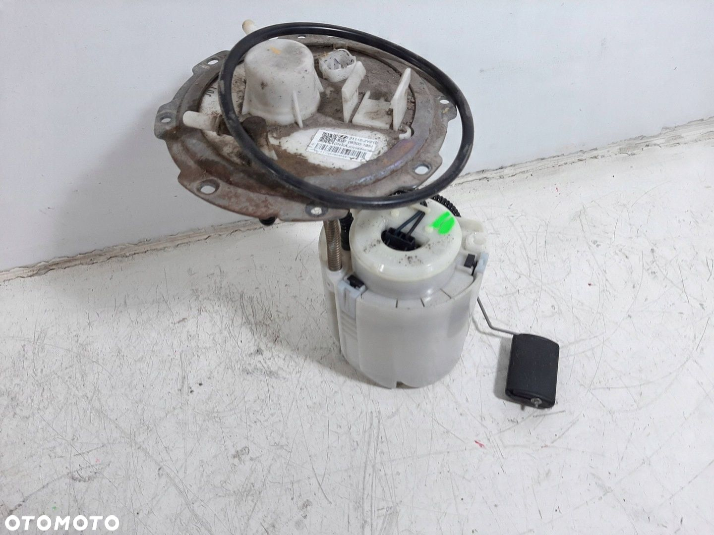 HYUNDAI ELANTRA V LIFT 1.6 16V 14R POMPA PALIWA 31110-2V210 - 5