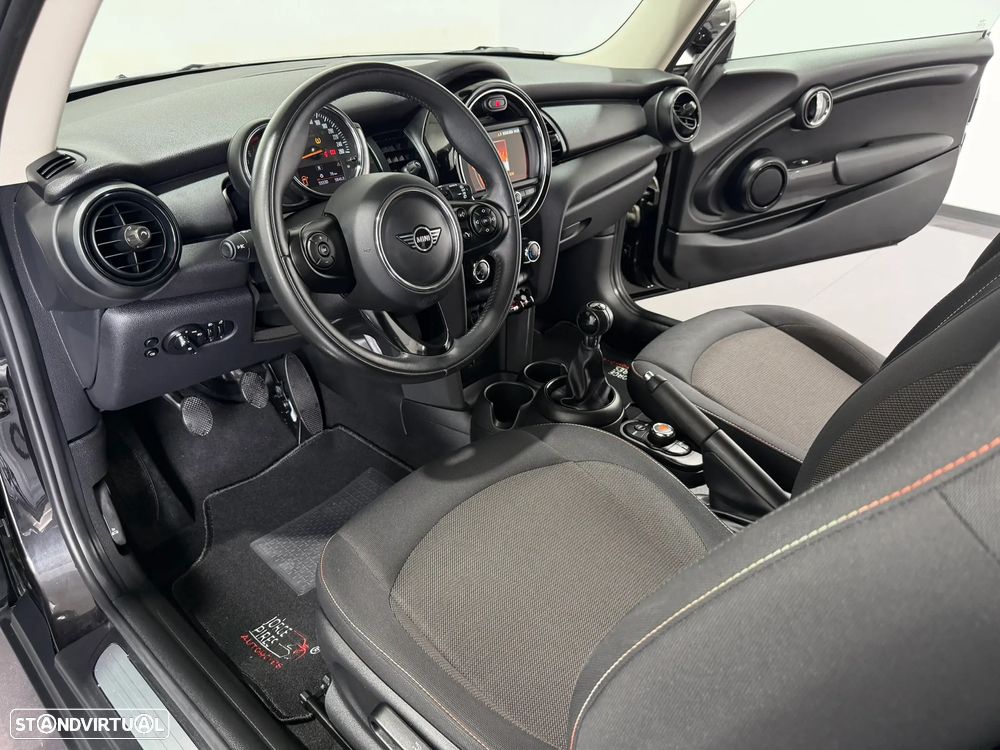 MINI 3 Portas One Sport Edition - 19