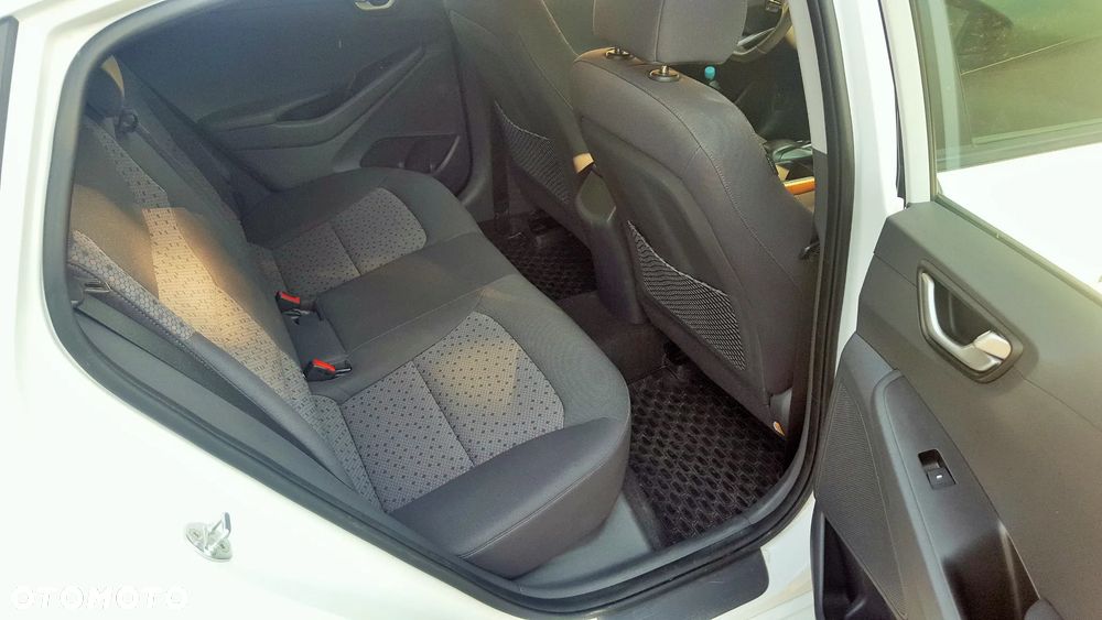Hyundai IONIQ electric Premium - 16