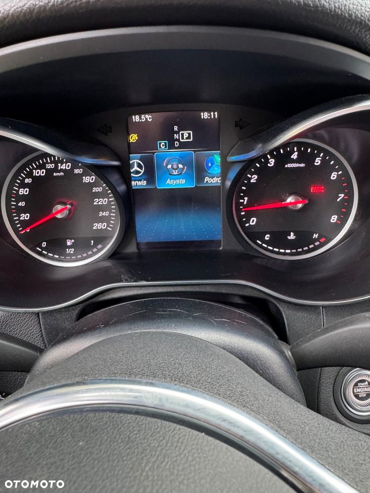Mercedes-Benz GLC 300 4Matic 9G-TRONIC Exclusive - 24