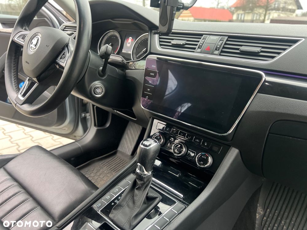 Skoda Superb 2.0 TDI SCR 4x4 L&K DSG - 28