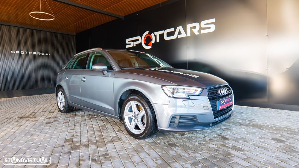 Audi A3 Sportback 1.6 TDI Design - 3