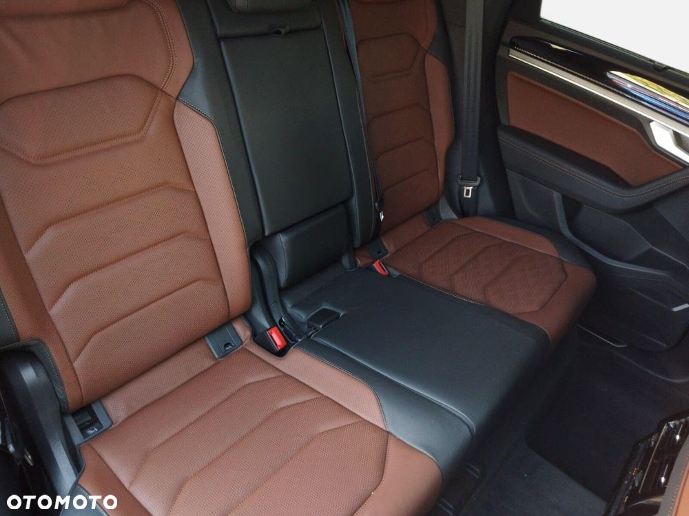 Volkswagen Touareg 3.0 V6 TDI 4Motion R-Line - 12