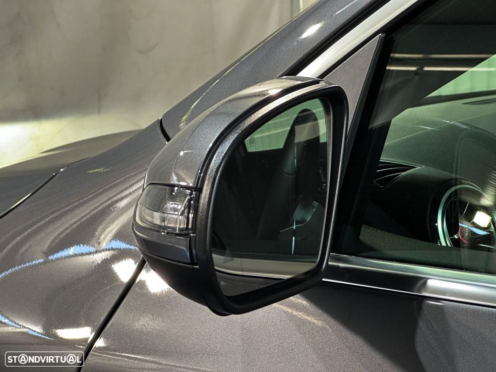 Mercedes-Benz EQA 250+ — fotografia 16