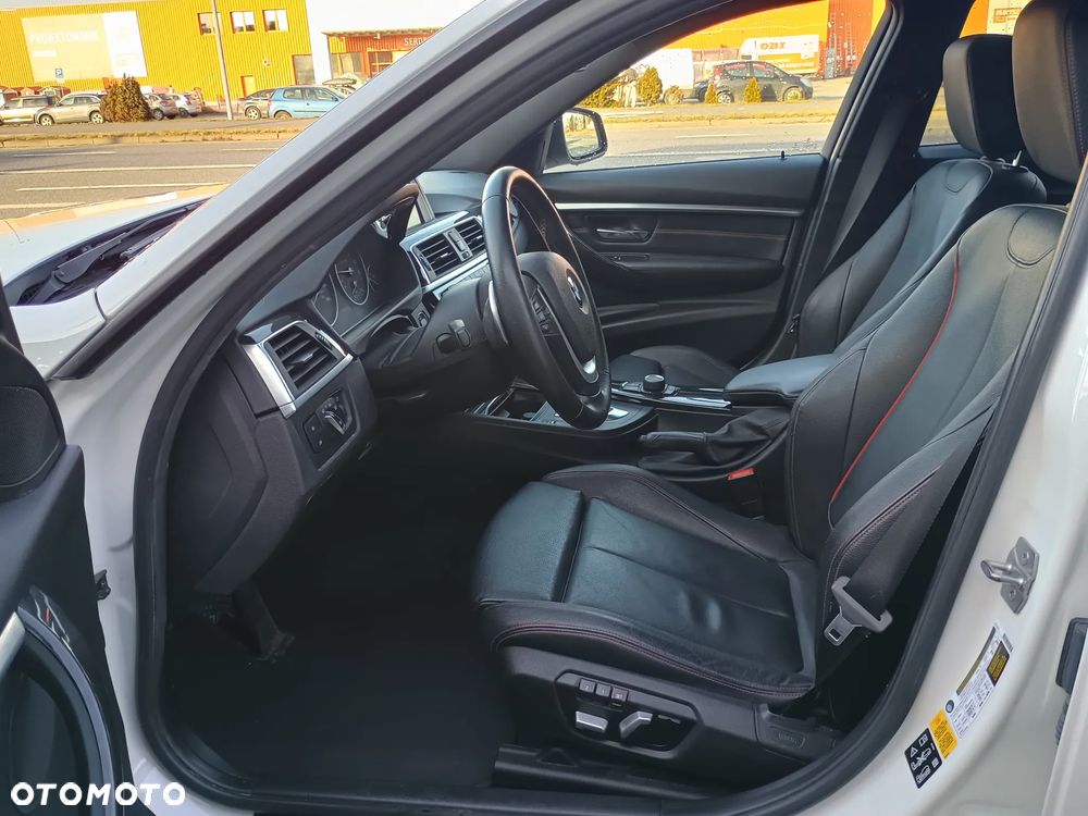 BMW Seria 3 328i xDrive Sport-Aut - 6