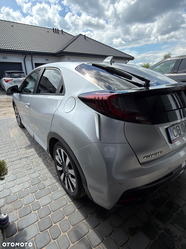 Honda Civic 1.8 Lifestyle (Honda Connect+) - 5