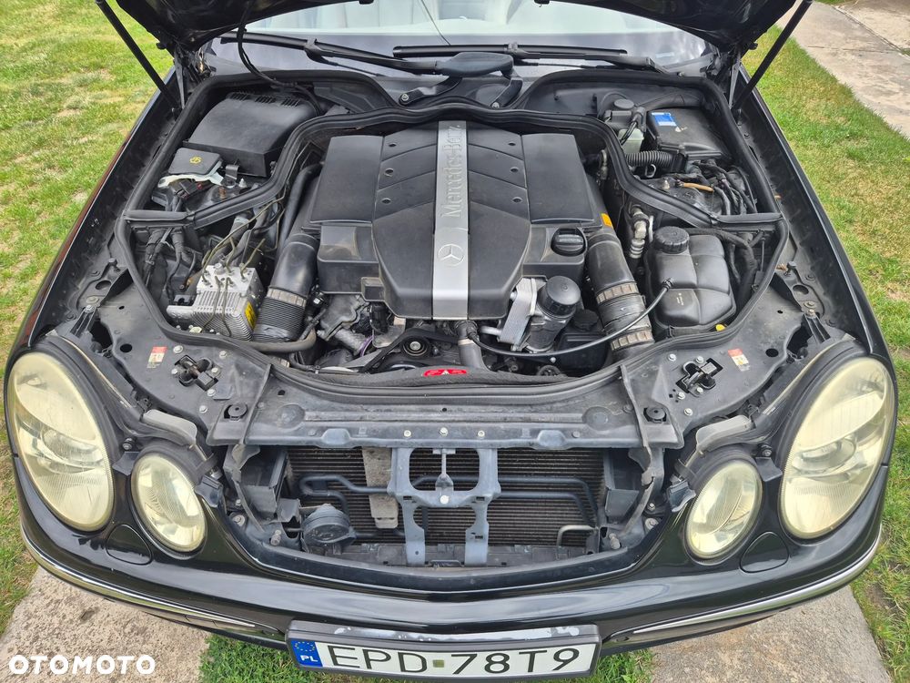 Mercedes-Benz Klasa E 240 4-Matic T Avantgarde - 35