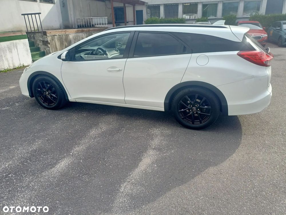 Honda Civic 1.8 Style Edition (Honda Connect+) - 1