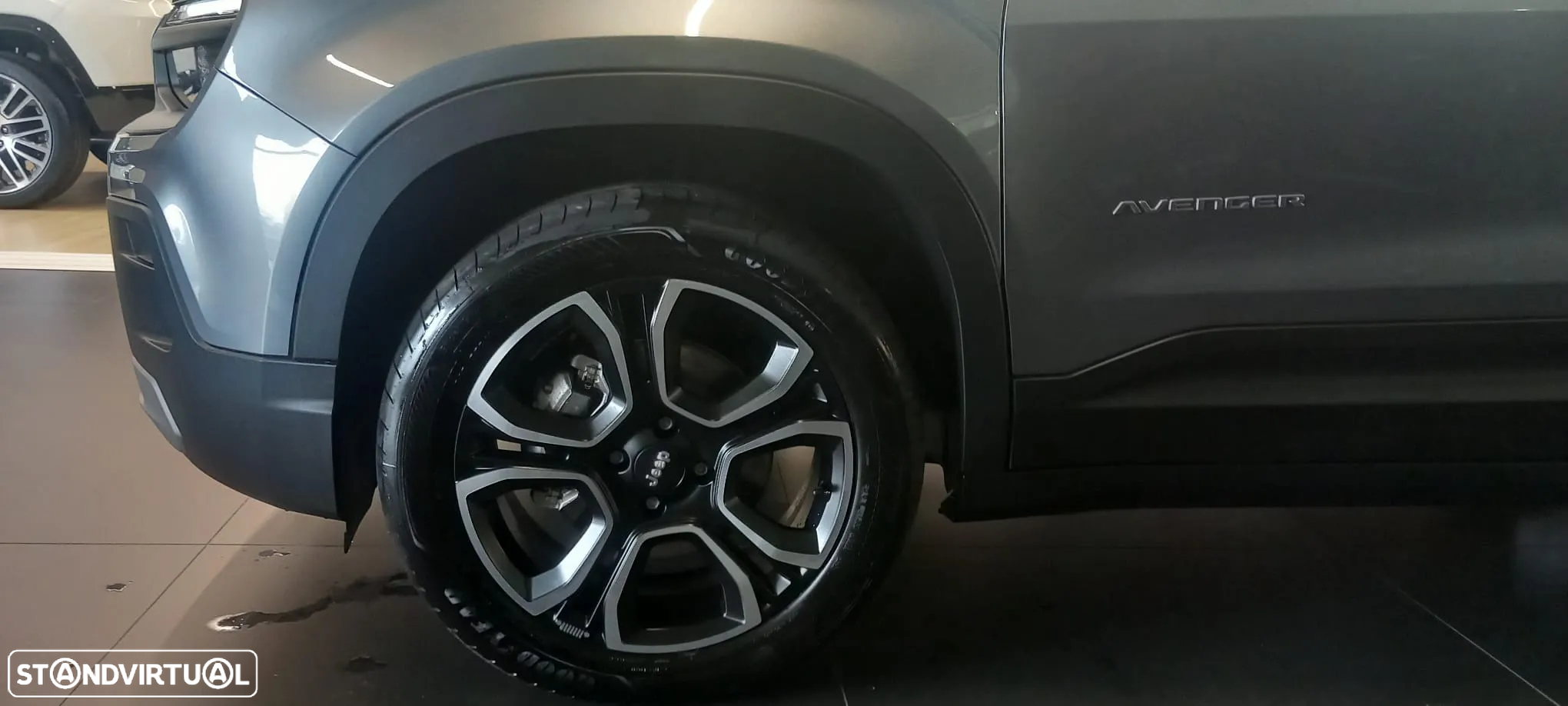 Jeep Avenger 1.2 e-Hybrid Altitude DCT - 16