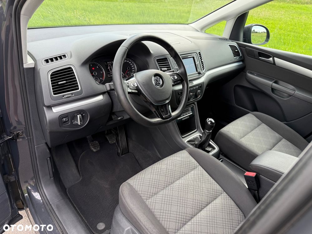Volkswagen Sharan 2.0 TDI (BlueMotion Technology) Comfortline - 14