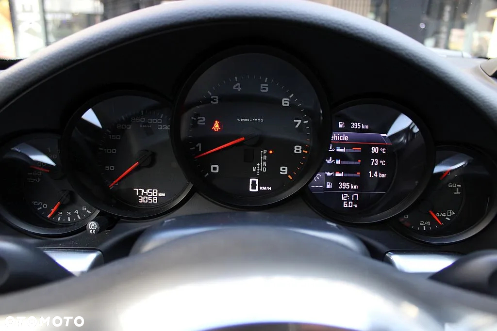 Porsche 911 Carrera PDK - 22