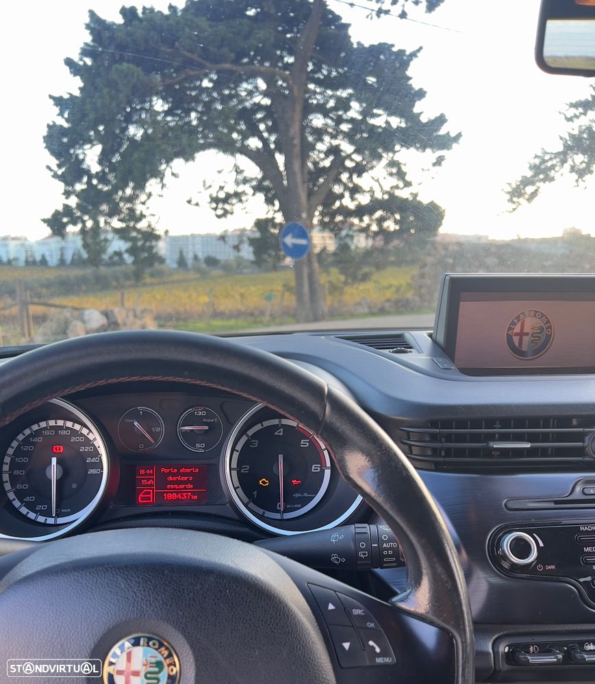 Alfa Romeo Giulietta 1.6 JTDm Progression - 4