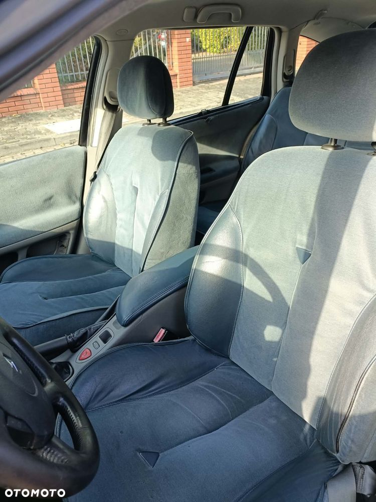 Renault Laguna 2001 photo 5