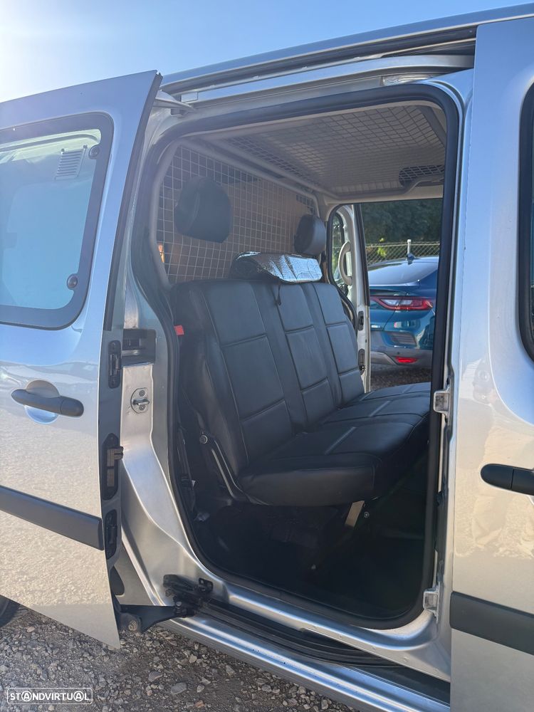 Renault Kangoo 1.5 dCl Blue 115 Maxi 4 Lugares - 9