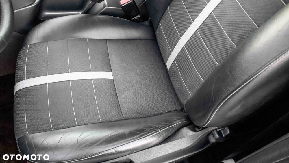 Ford Kuga 2.0 TDCi 4WD Titanium - 14