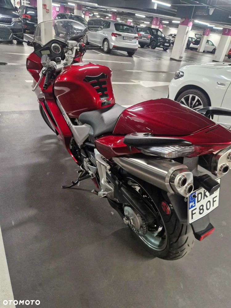 Honda VFR - 15