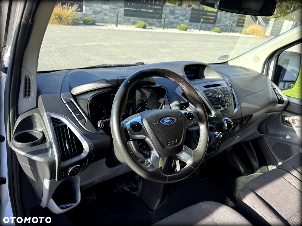 Ford TRANSIT CUSTOM - 6