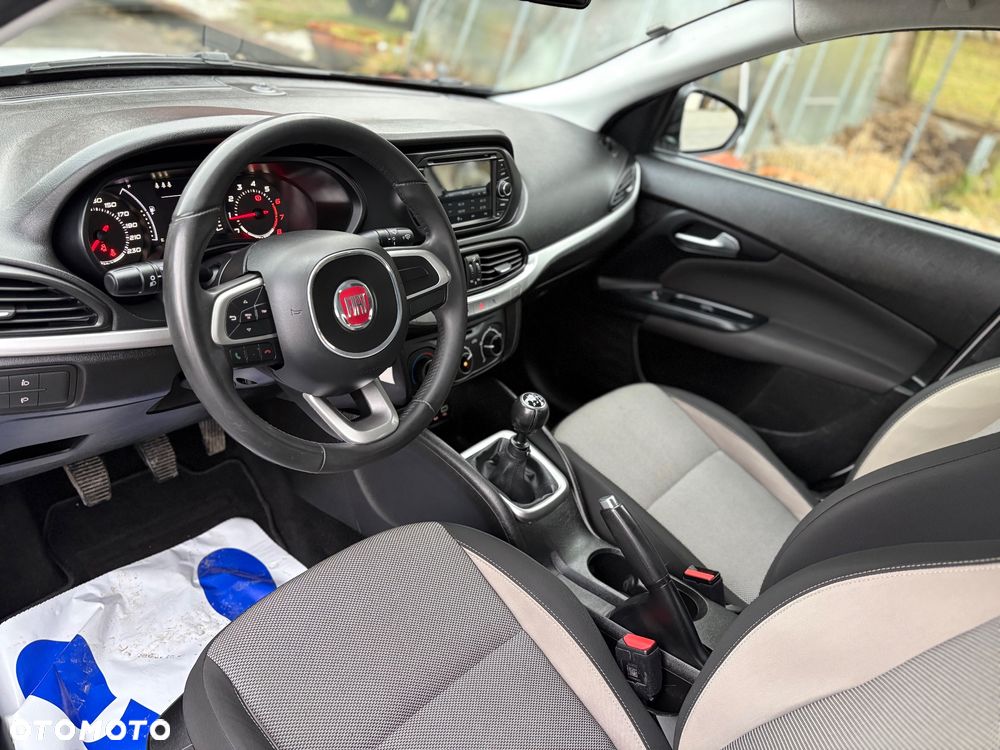 Fiat Tipo 1.4 16V Easy - 24