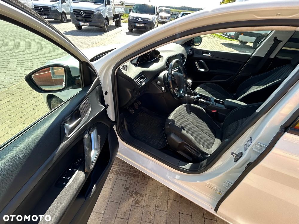 Peugeot 308 - 9