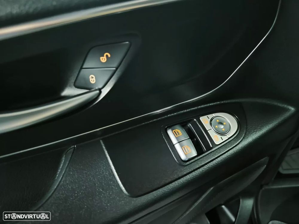 Mercedes-Benz Vito Tourer Extra-Longa HA Aut. SELECT - 28